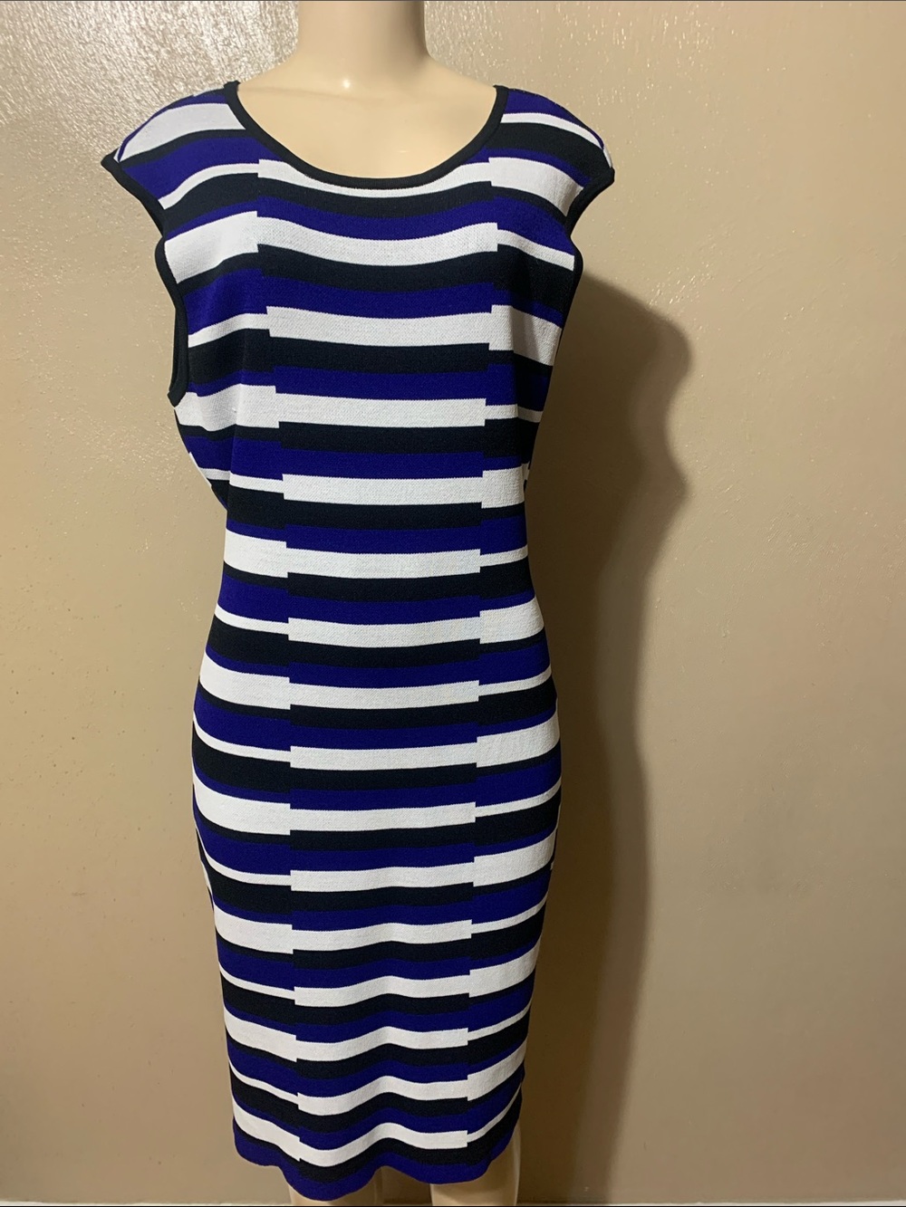 Calvin Klein size XL Striped Knit Midi Dress in Blue , Black & White